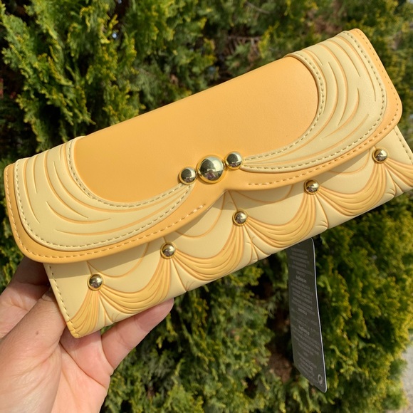 Beauty and the Beast Belle Cosplay Mini-Backpack and wallet - Picture 8 of 9